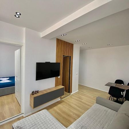 Mara Central Apartment 3 Τίρανα Εξωτερικό φωτογραφία